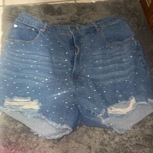 Arula Jean shorts size X xL has stretchy band and gems